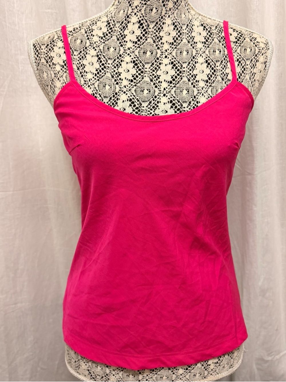 3/$20 🌺 Le Chateau Tank Top
